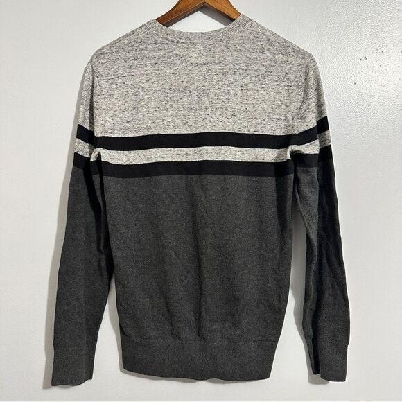 GAP men’s black and gray striped sweater size XS - Picture 5 of 5